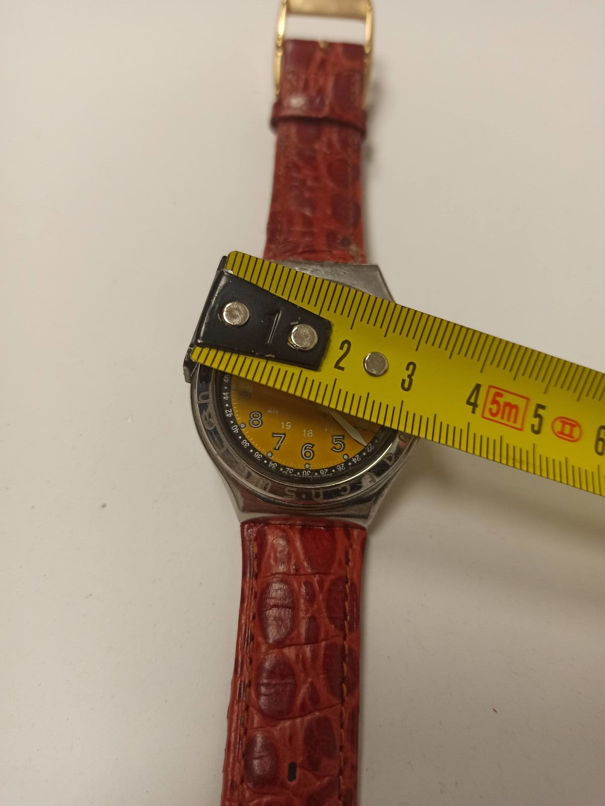 Montre Swatch Irony vintage cadran jaune rétro 1997 Swiss Made mixte