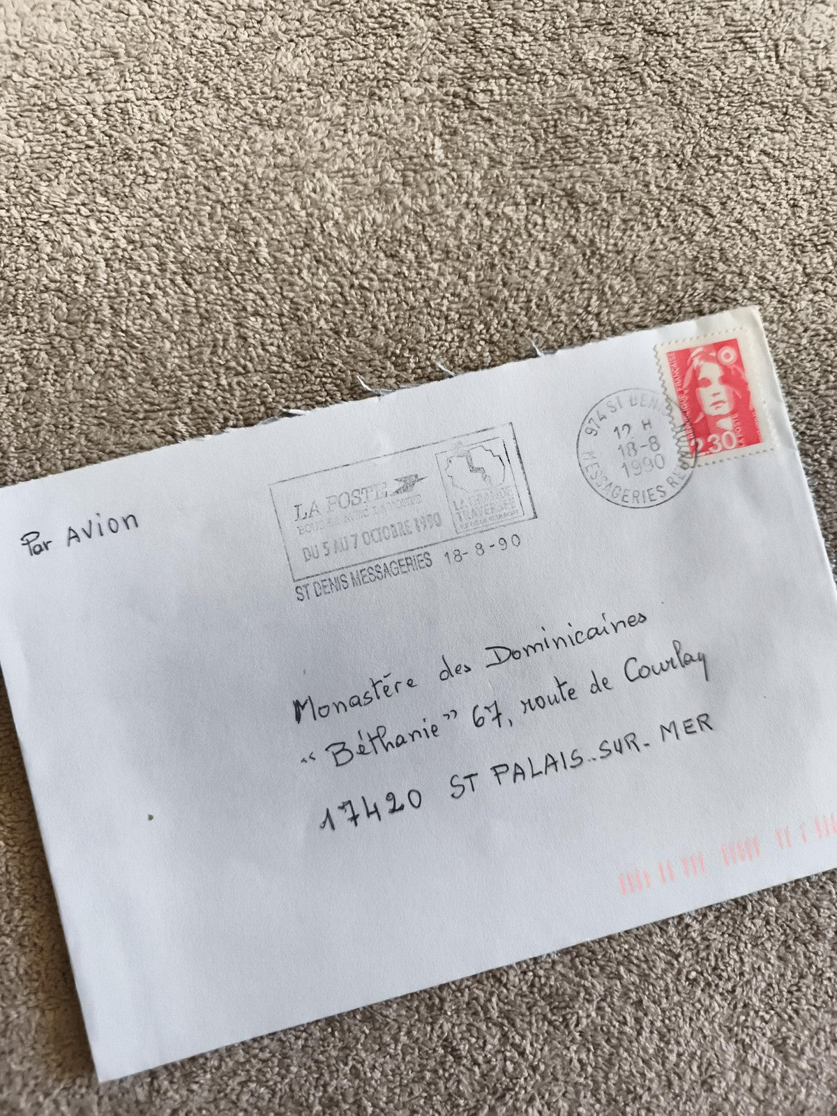 Lettre oblitérée France 1990 Marianne 2,30 F St Denis philatélie avion