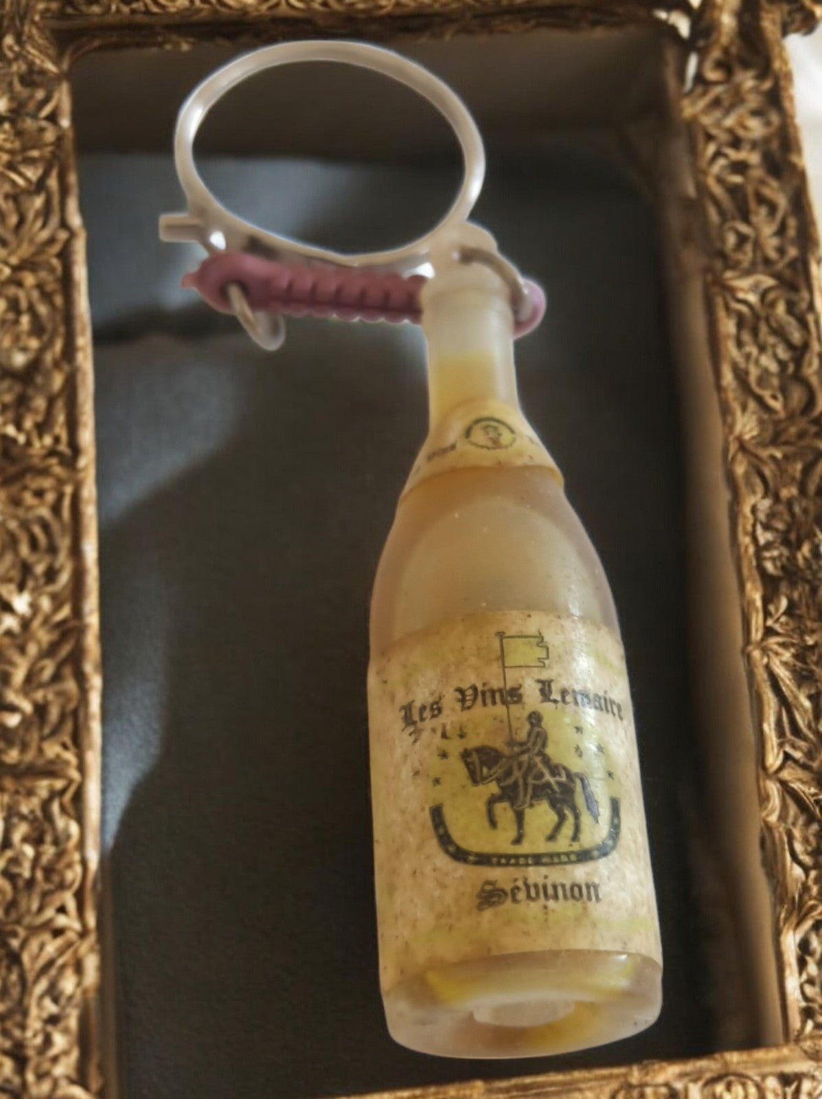 Porte-clés vintage bouteille Les Vins Lemaire Sévinon France publicitaire rétro