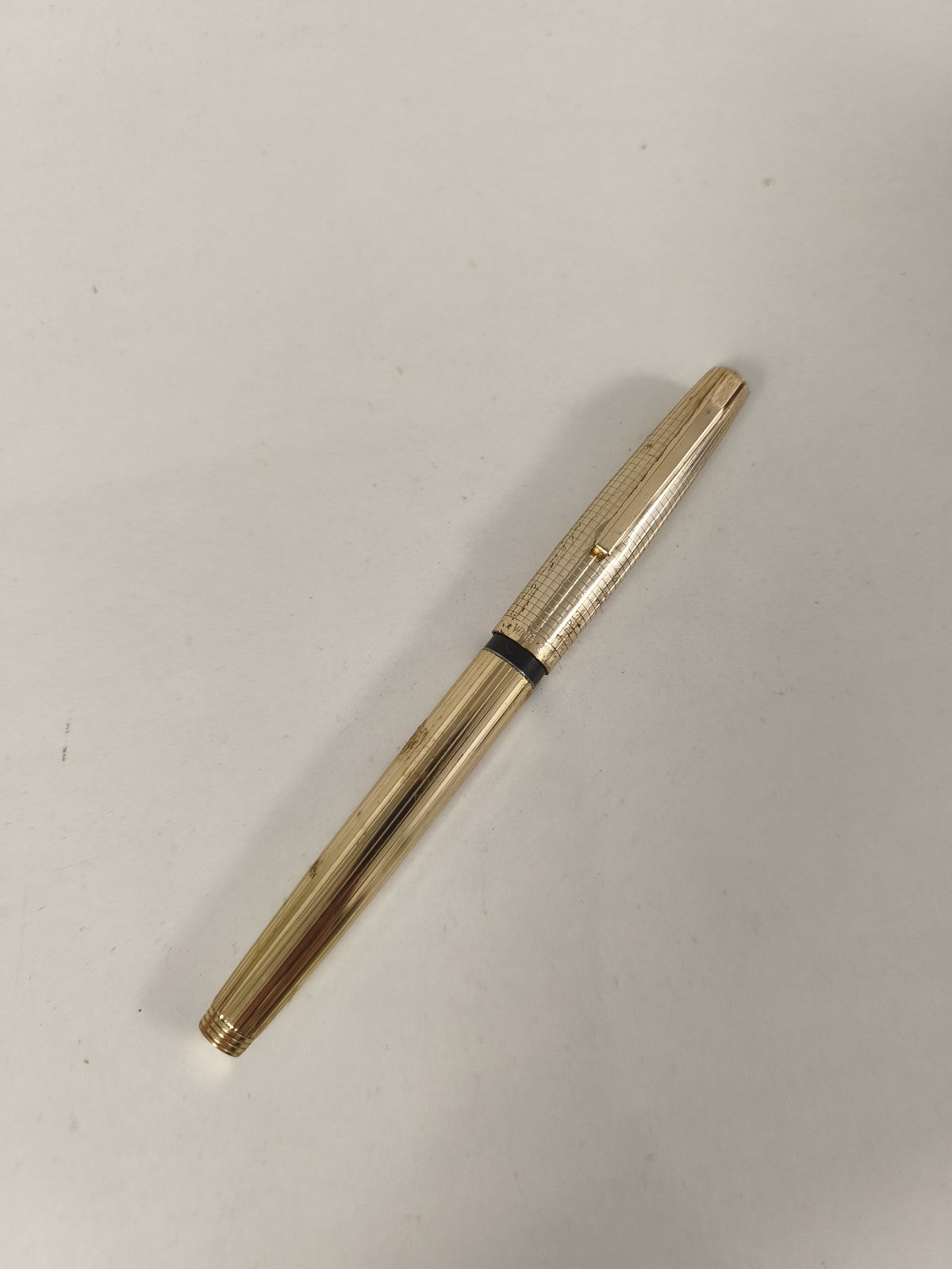 Stylo plume Wing Sung doré, finition striée, élégant stylo d?occasion