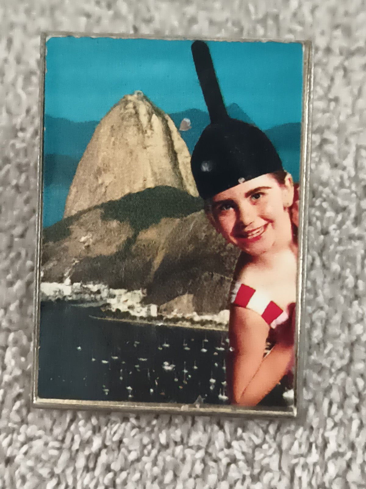 Pin's vintage rectangulaire Rio de Janeiro nageuse bain rétro (Ref 10)