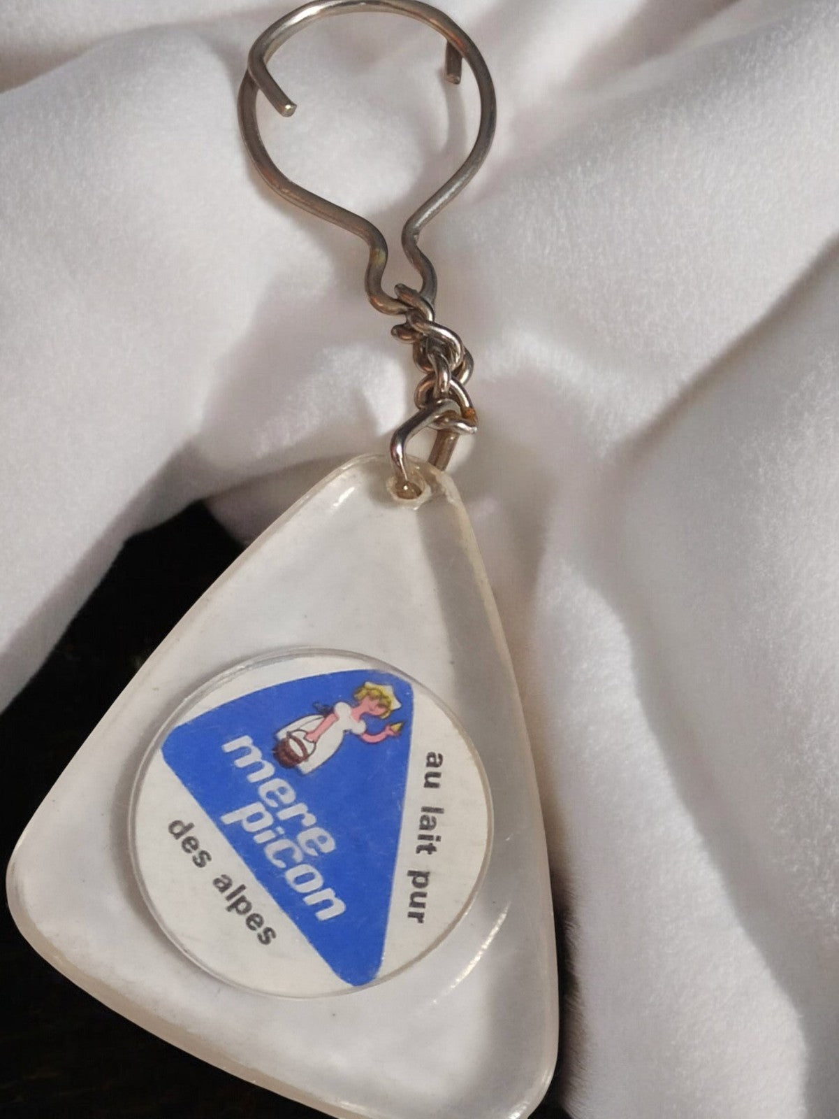 Porte-clés vintage Mère Picon au lait pur années 70 triangle rétro pub