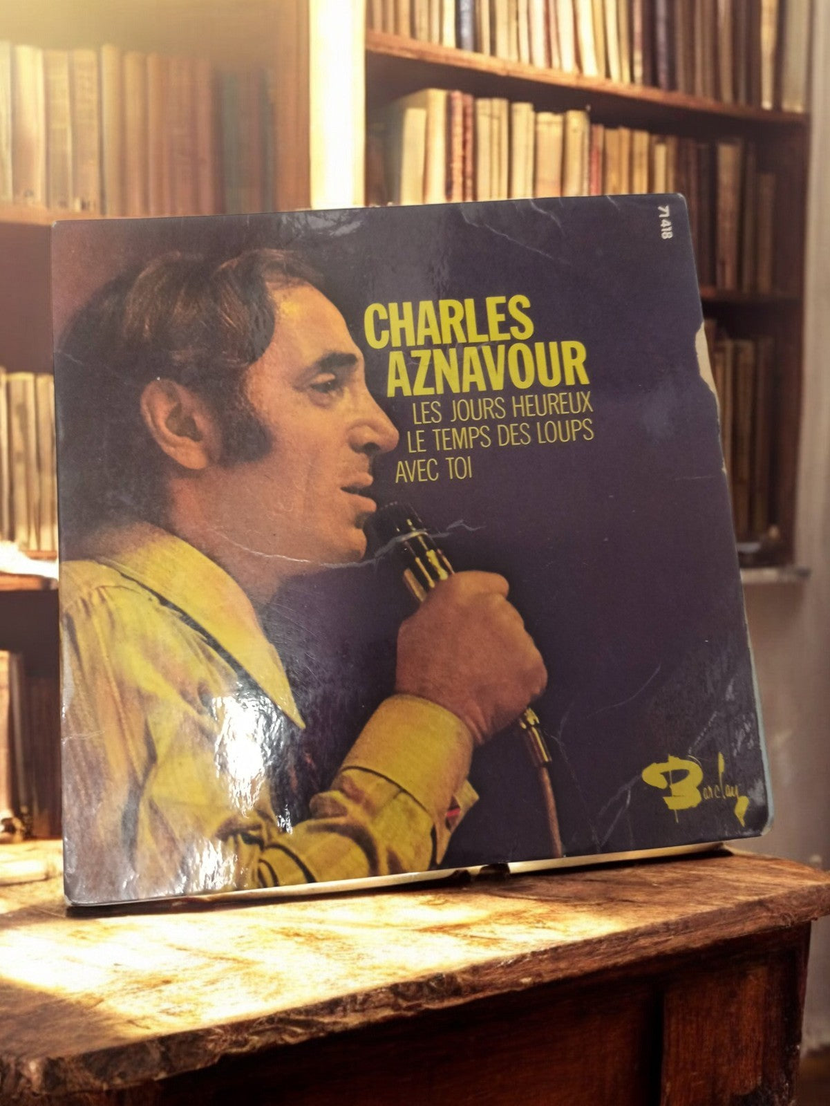 Disque vinyle 45 tours Charles Aznavour Barclay vintage rétro pochette chanson