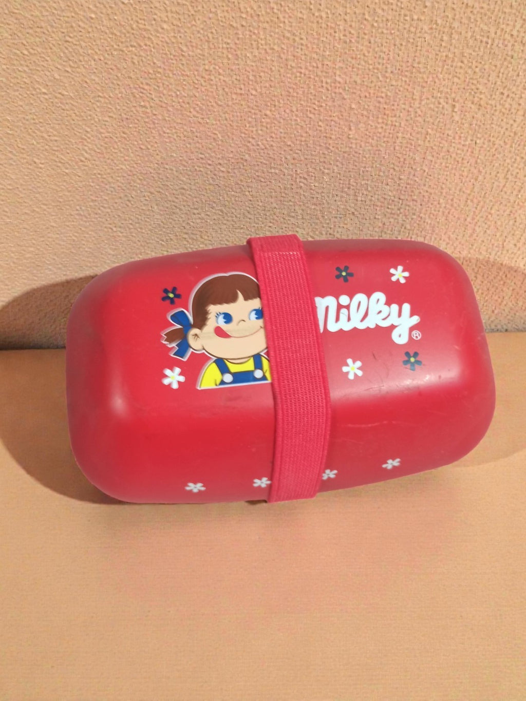 Bento box vintage Milky Peko Chan rouge Japon ancien lunchbox