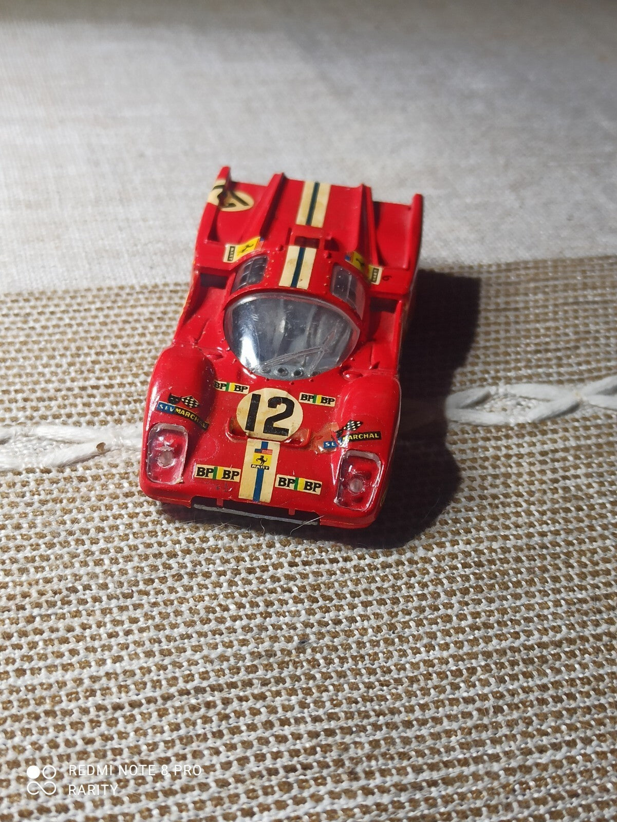 Voiture miniature Ferrari 512 M NART vintage rouge Le Mans déco racing