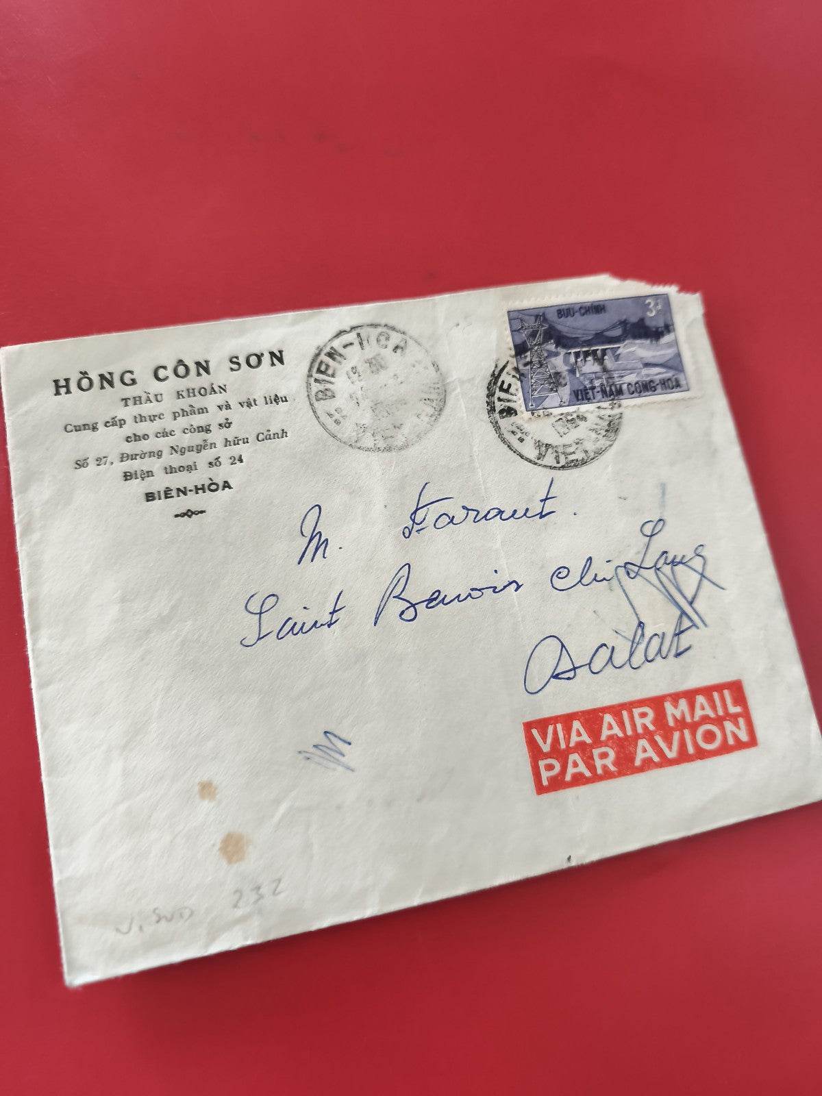 Ancienne enveloppe timbrée Vietnam oblitérée, collection philatélie, Par Avion