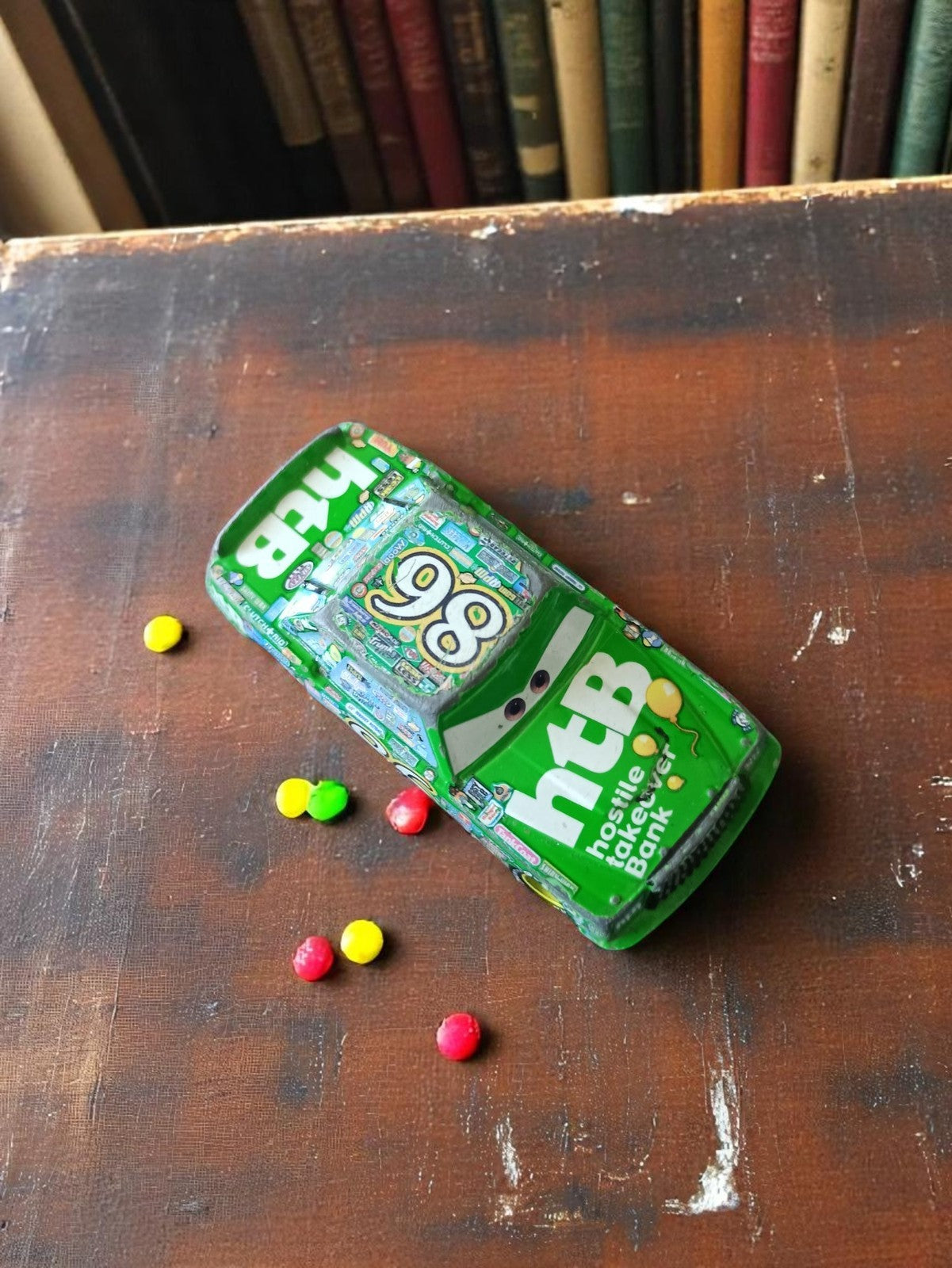 Voiture miniature Disney Cars vintage métal N°86 Chick Hicks vert collection