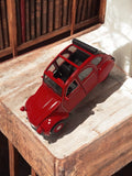 Véhicule miniature Citroën 2CV rouge Welly ancien rétro, voiture d’occasion