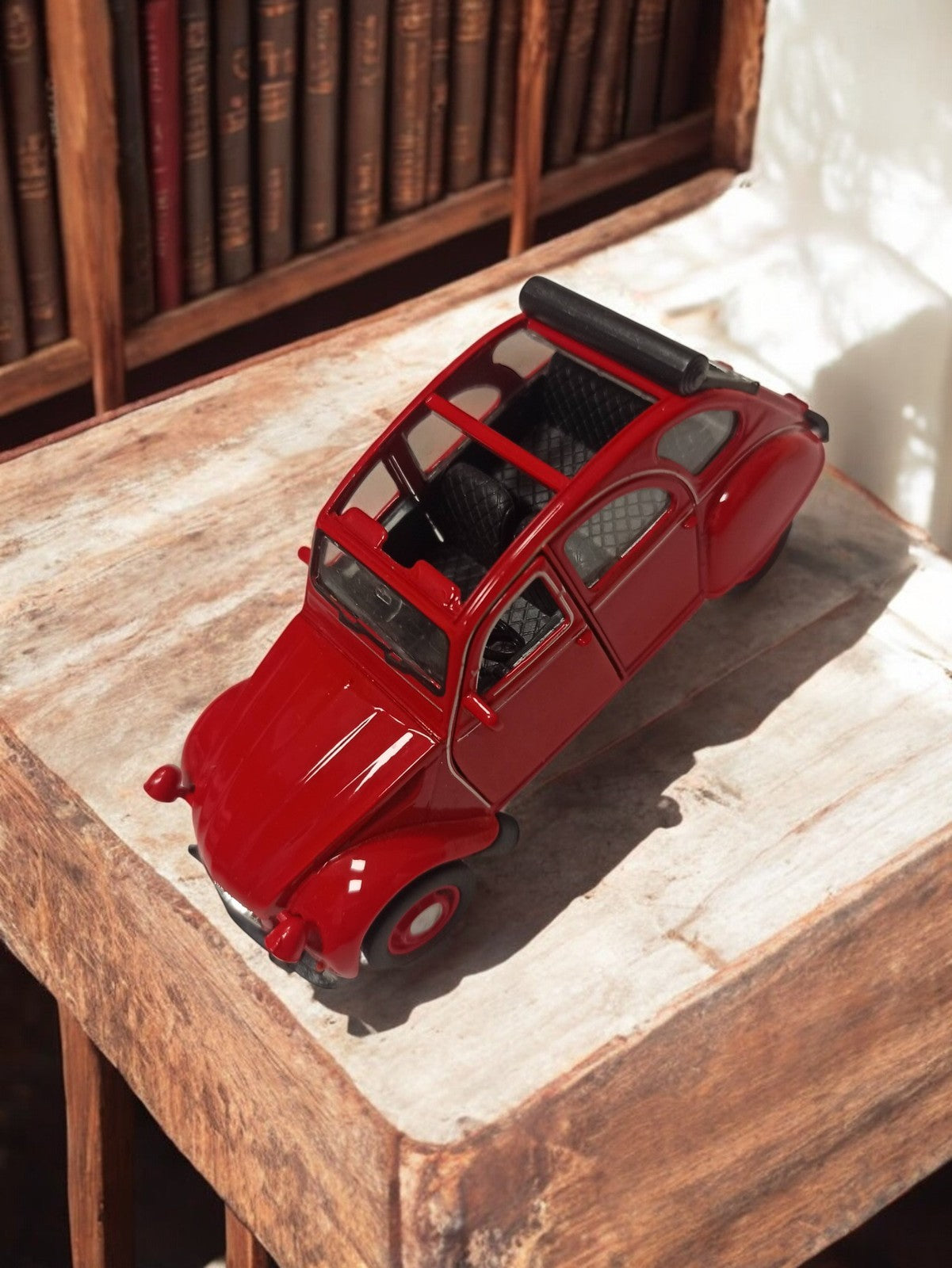 Véhicule miniature Citroën 2CV rouge Welly ancien rétro, voiture d’occasion