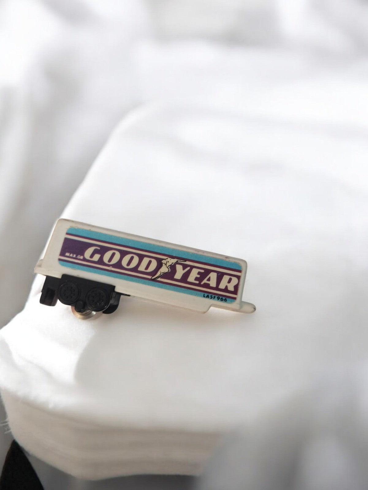 Camion miniature ancien Goodyear vintage rétro jouet rare d?occasion