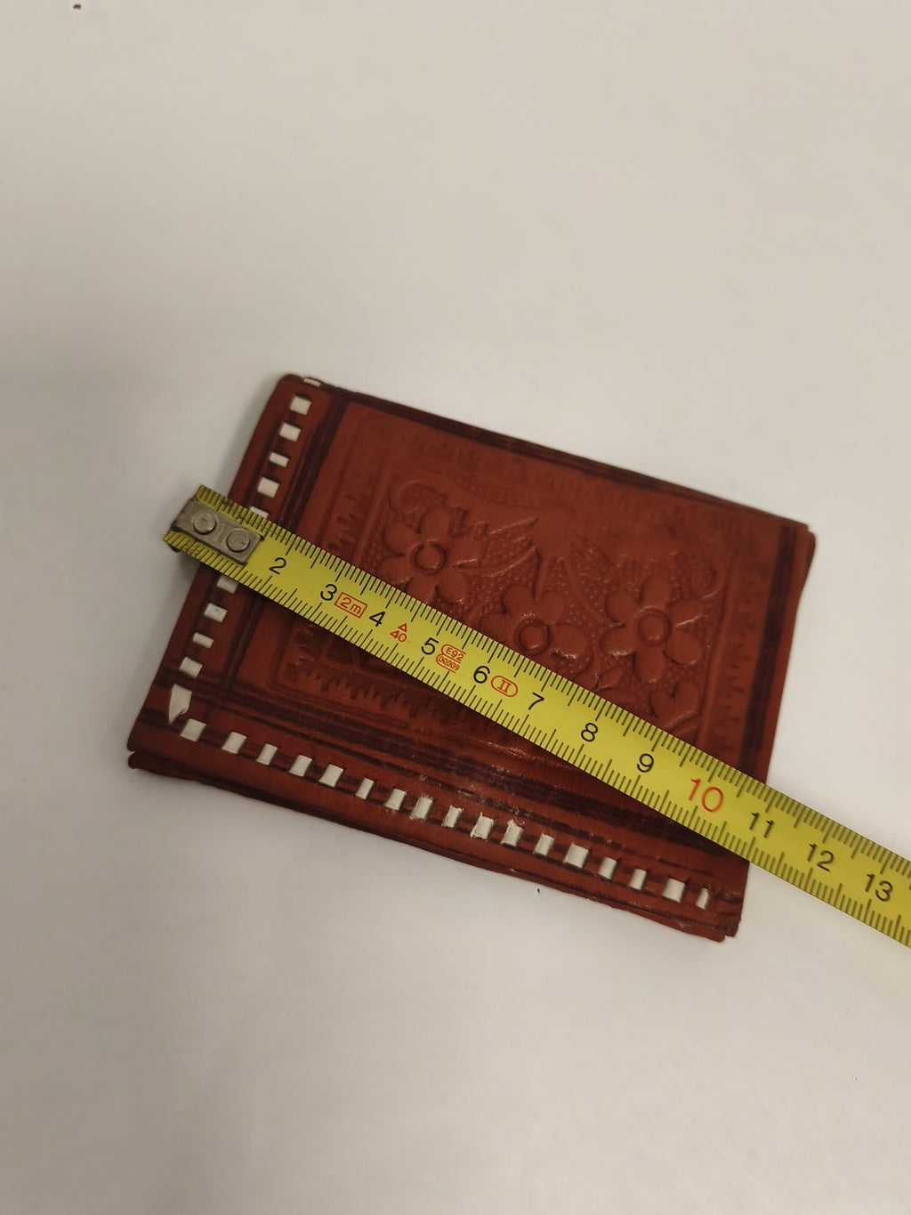 Portefeuille ancien cuir marron motif floral rétro vintage brodé main