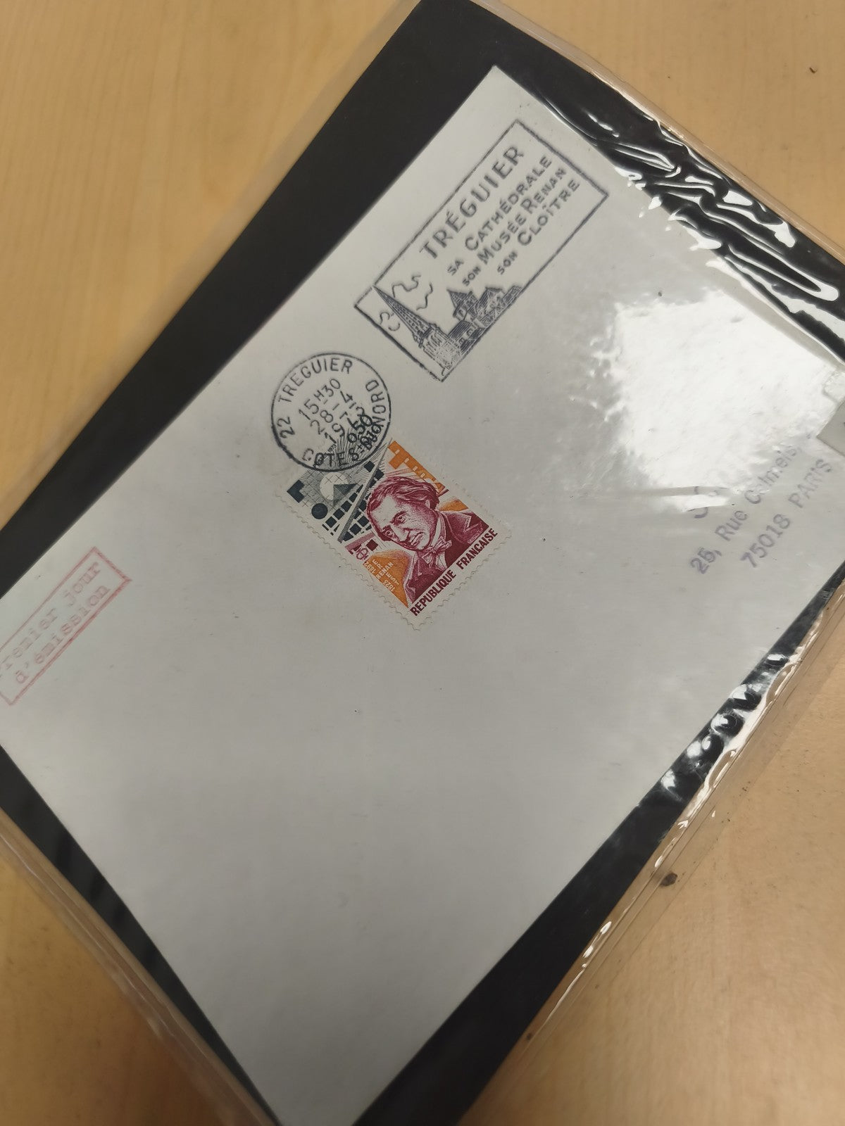 Lettre premier jour Tréguier cachet cathédrale timbre France philatélie envelopp