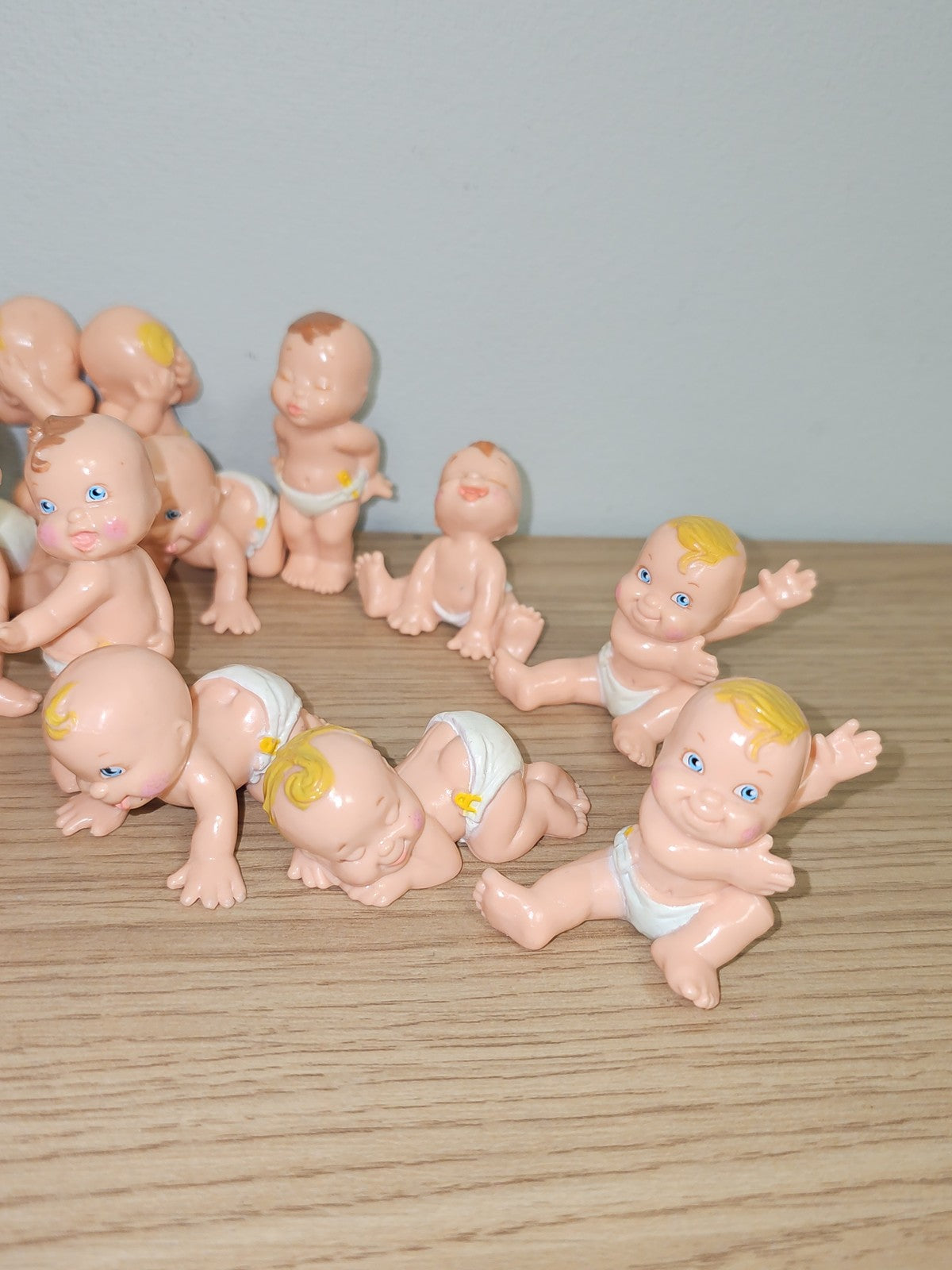 Lot de petites figurines Babies vintage ancien collection rare rétro années 90