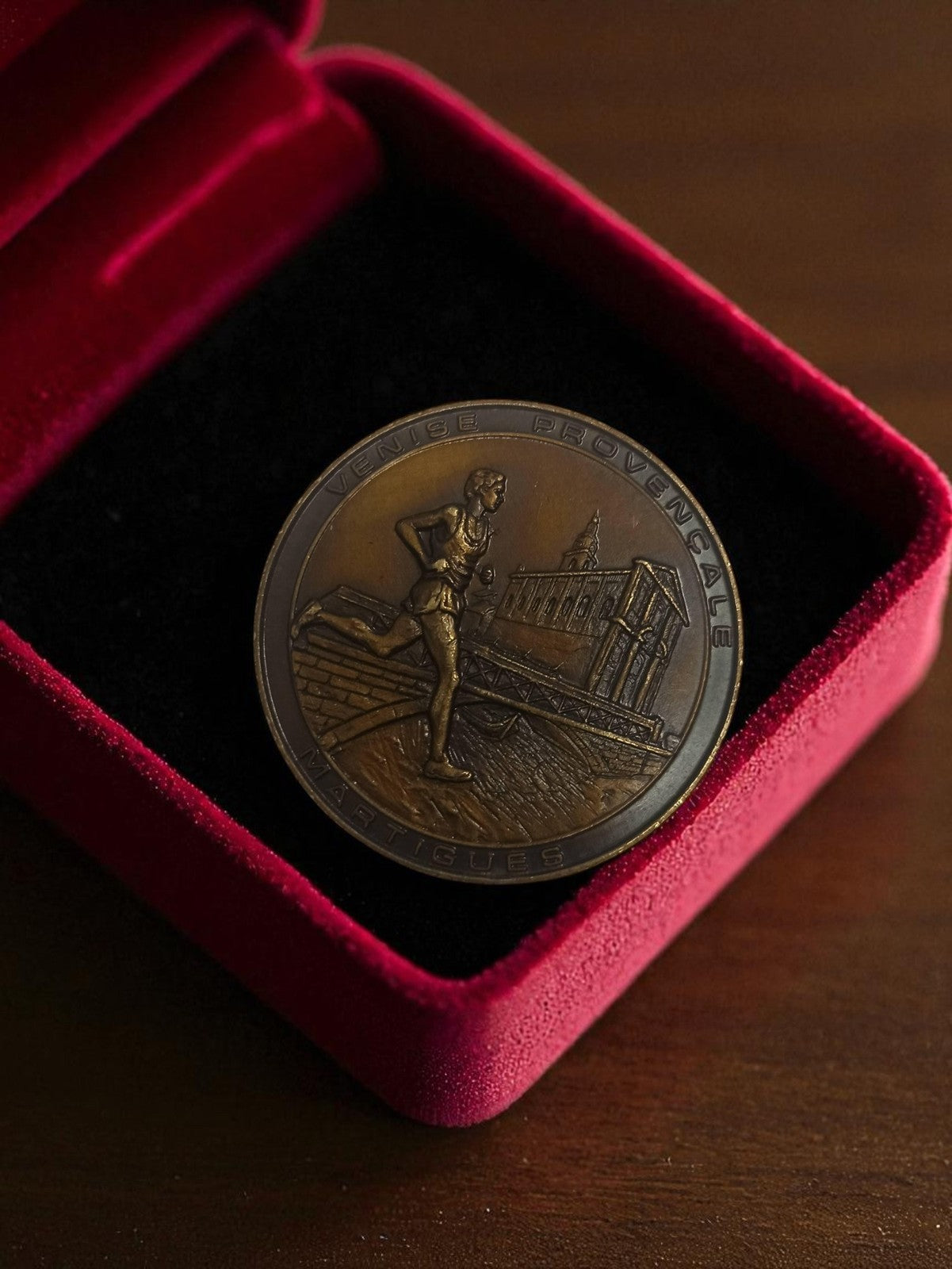 Médaille ancienne marathon Martigues Venise Provençale vintage athlétisme