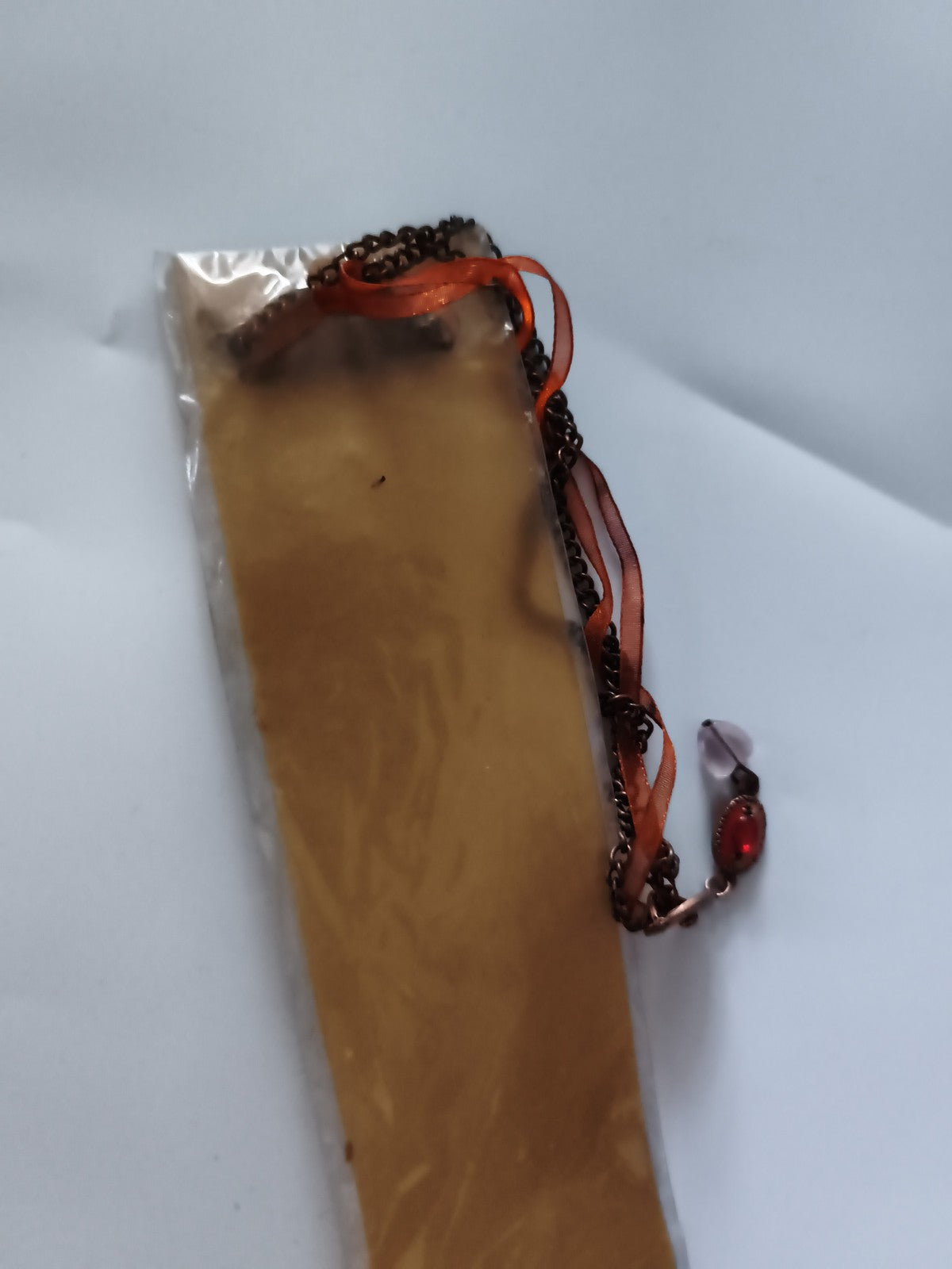 Collier vintage ruban orange chaîne bronze pendentif rouge deadstock