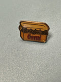 Vintage pin's Cami coffre trésor, badge ancien collection, jaune marron