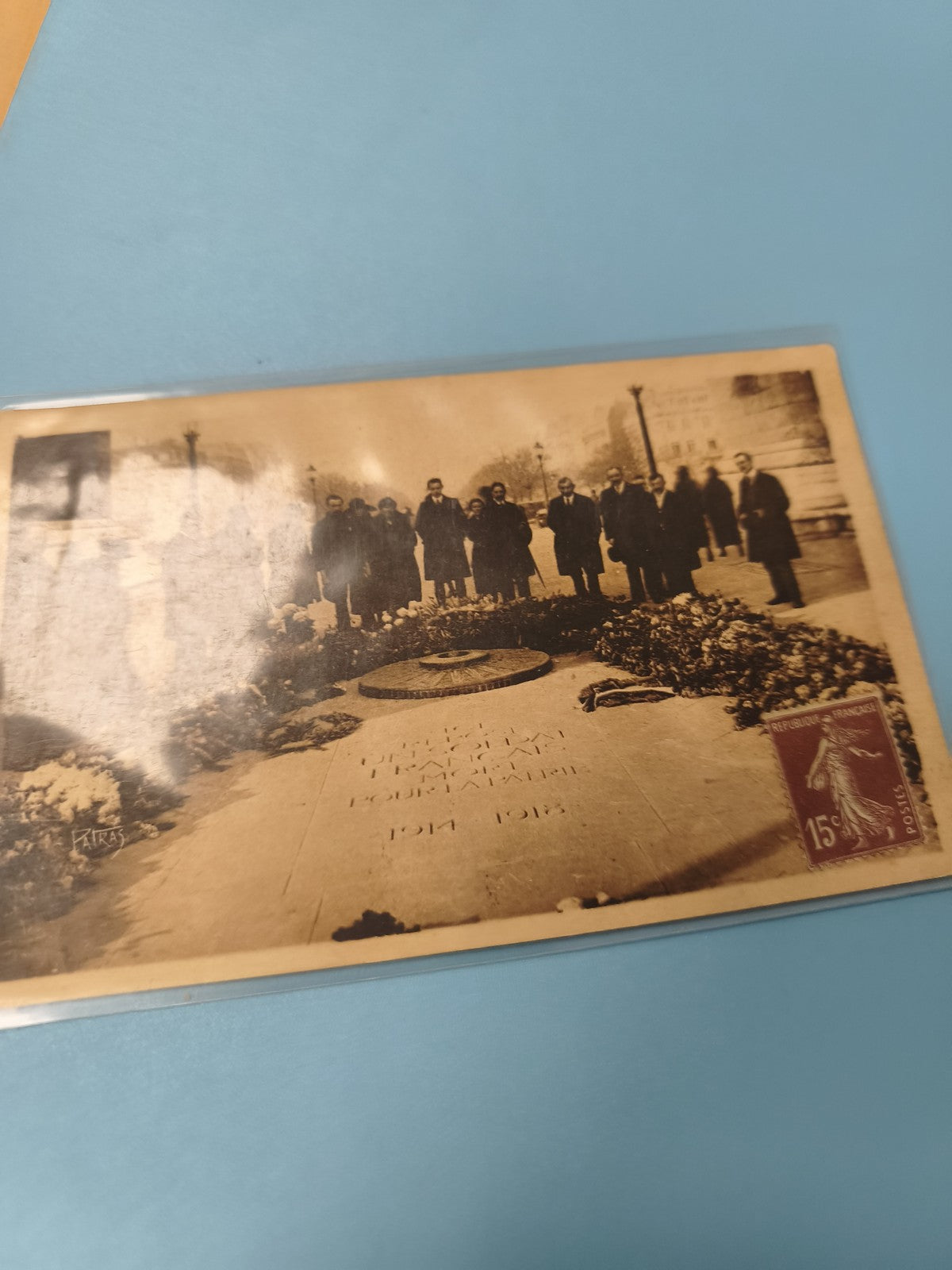 Carte postale ancienne CPA Tombe Soldat Inconnu Paris timbre 15c vintage