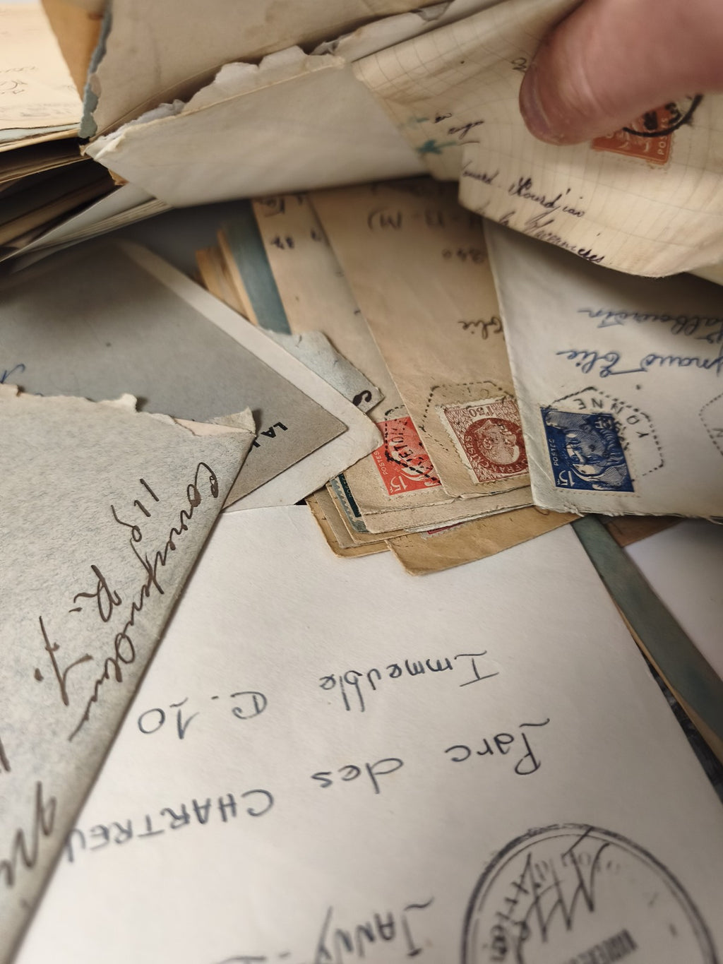 Très gros lot ancien d?enveloppes philatélie timbrées, correspondances diverses