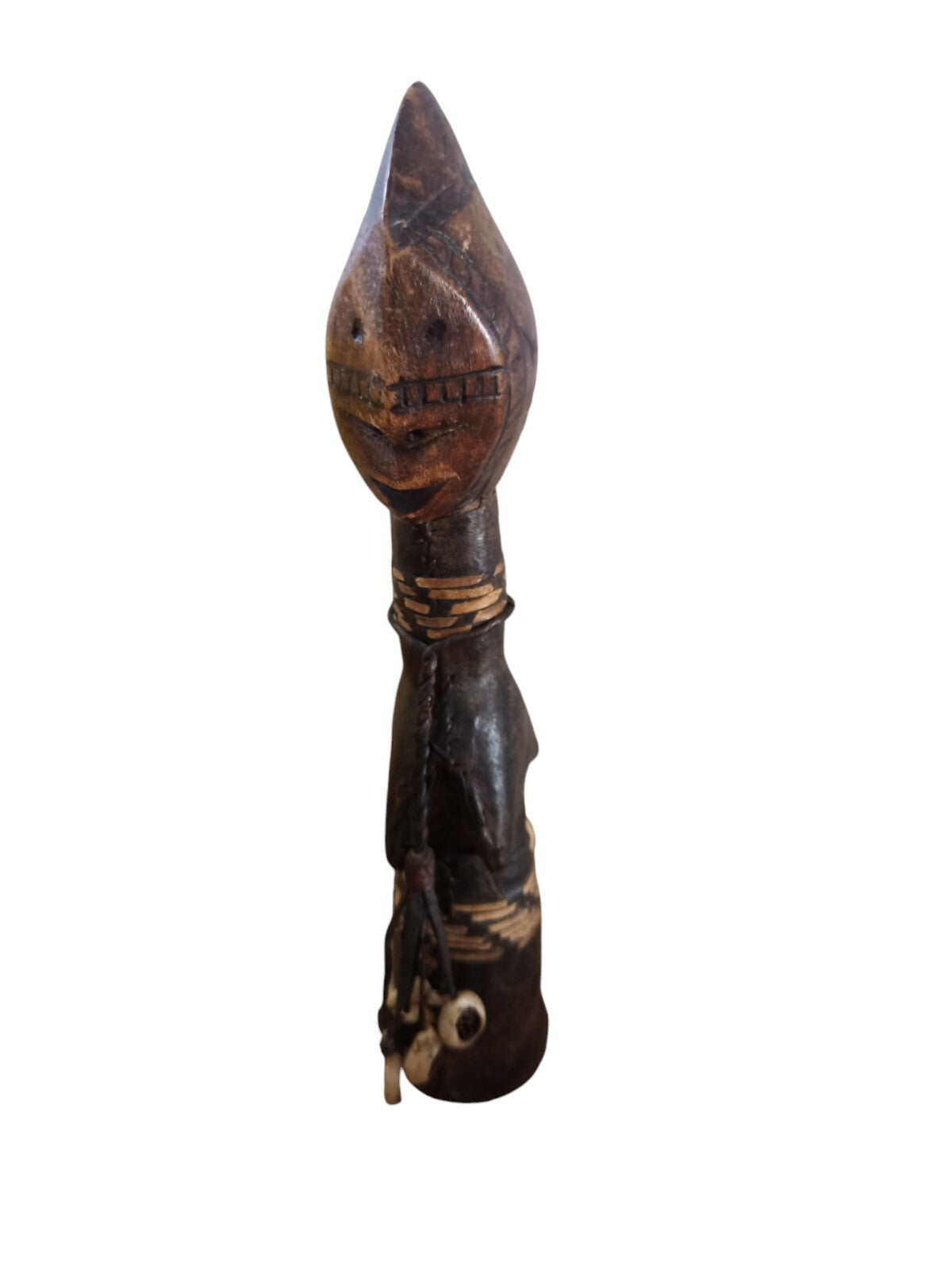 Statue Mossi Burkina Faso bois sculpté décor coquillages artisanat ethnique