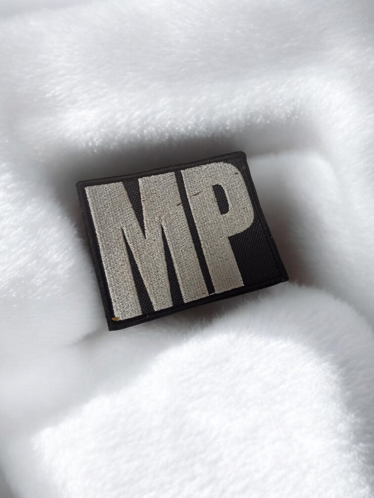 Écusson MP ancien vintage noir blanc, patch rétro militaire Police