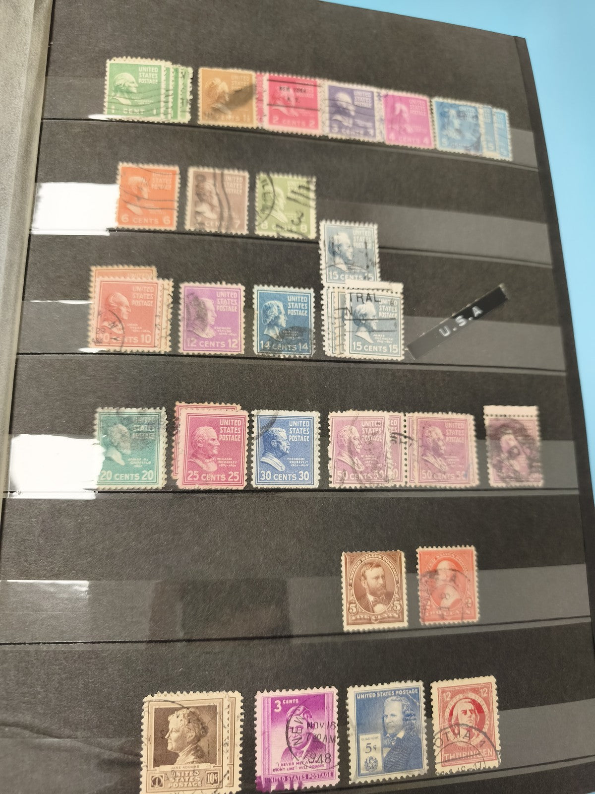 Lot anciens timbres USA oblitérés philatélie collection couleurs variées