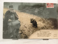 Carte postale ancienne CPA Les Premiers Jeux scène enfant vieillard début XXe