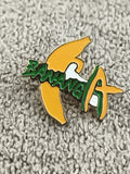 Pin's vintage Banania émaillé jaune vert logo banane badge ancien (Ref 3)