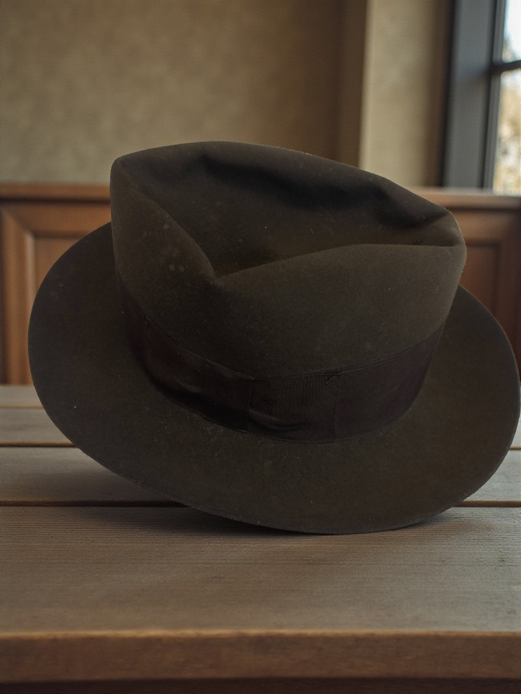 Chapeau ancien homme rétro vintage feutre noir Mme Maille Barjole accessoire