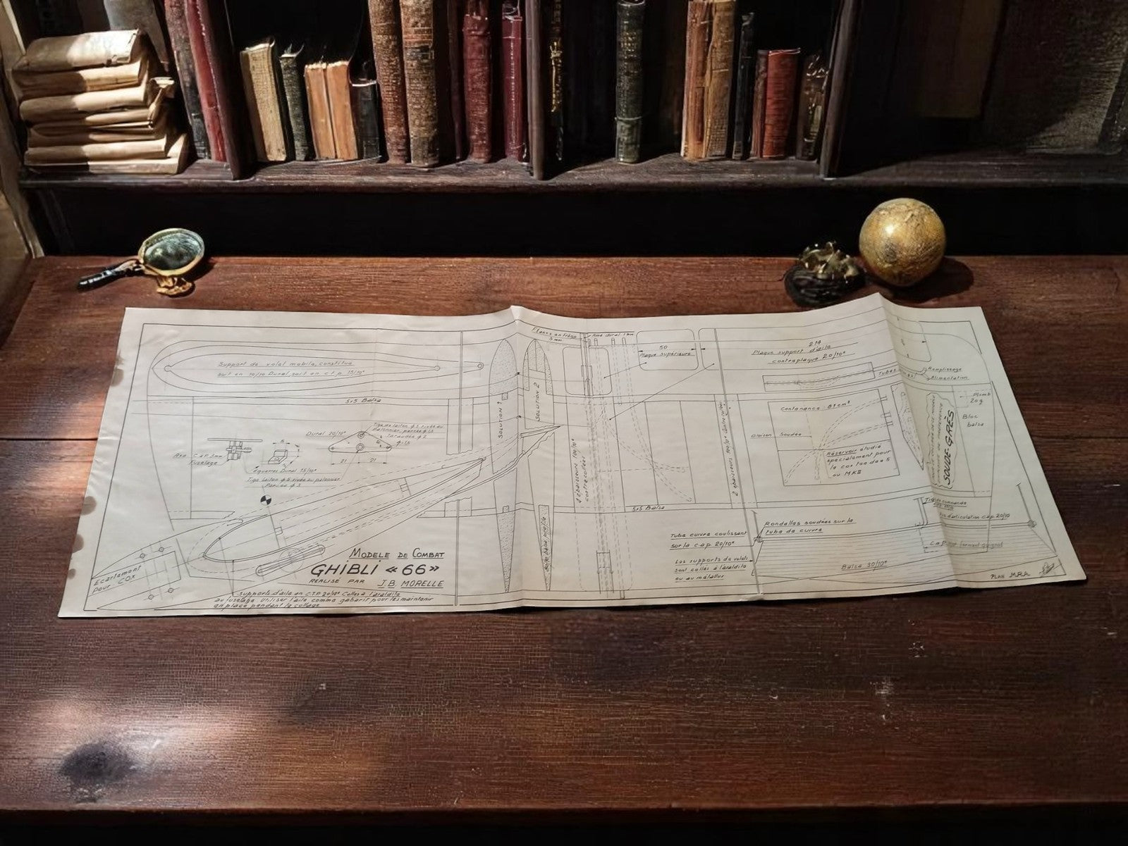 Plan avion Ghibli 66 vintage en bois, modèle de combat, collection aéronautique