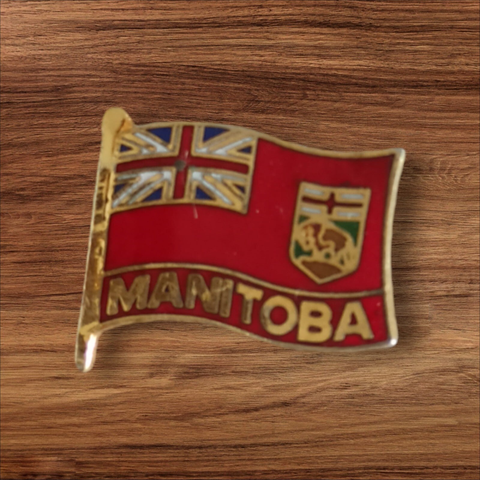 Broche vintage drapeau Manitoba émail laiton, pin's ancien Canada
