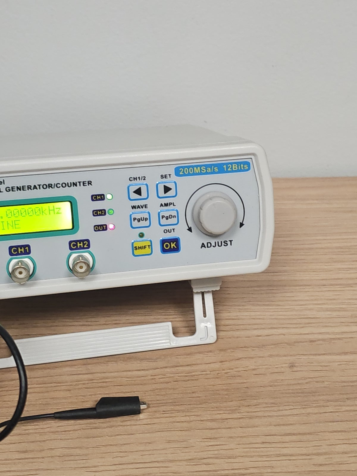 Générateur de signaux fonction DDS Generator fonctionnel sans alimentation