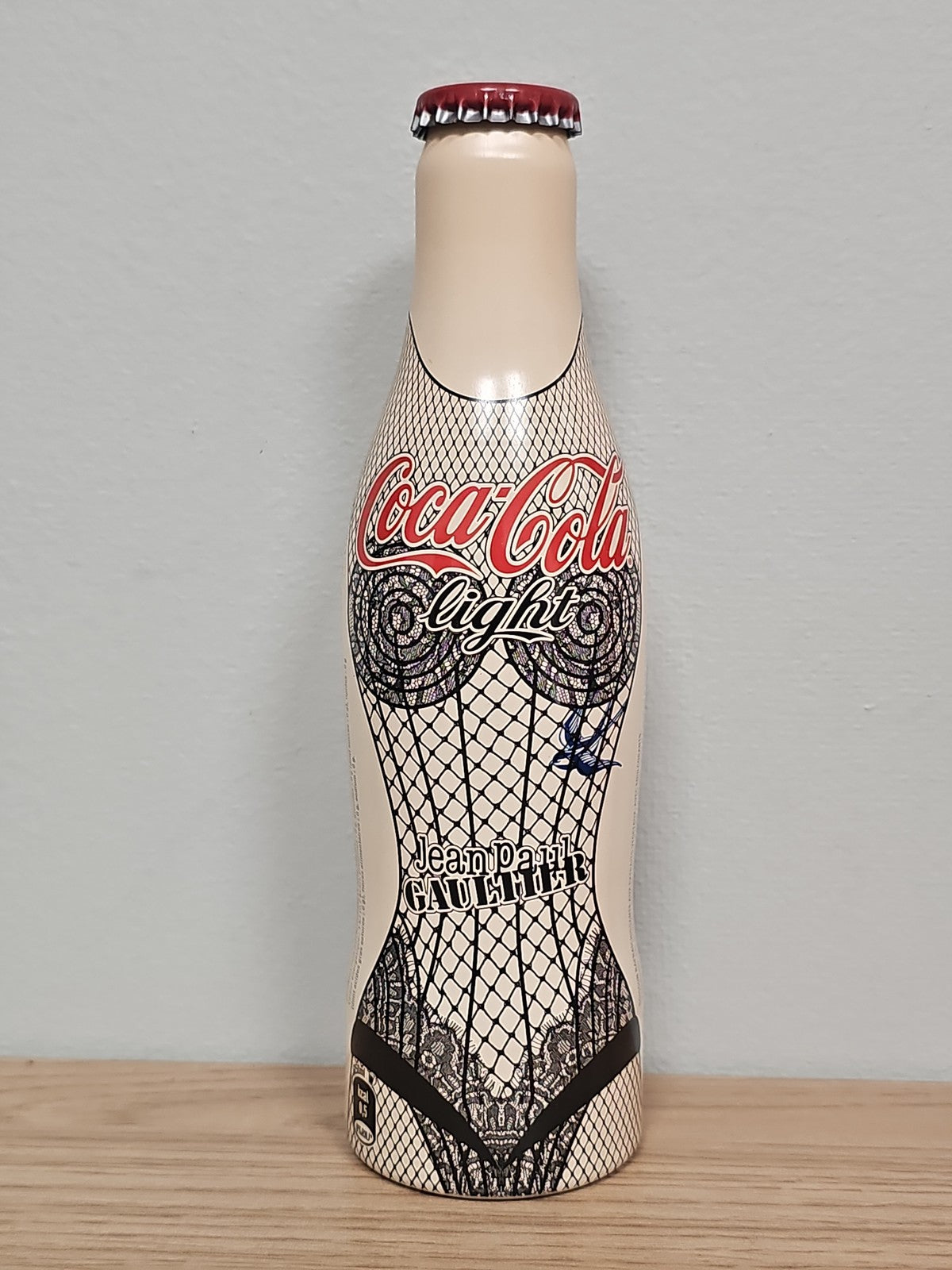 Bouteille Coca Cola pleine édition Jean Paul Gaultier design original limitée