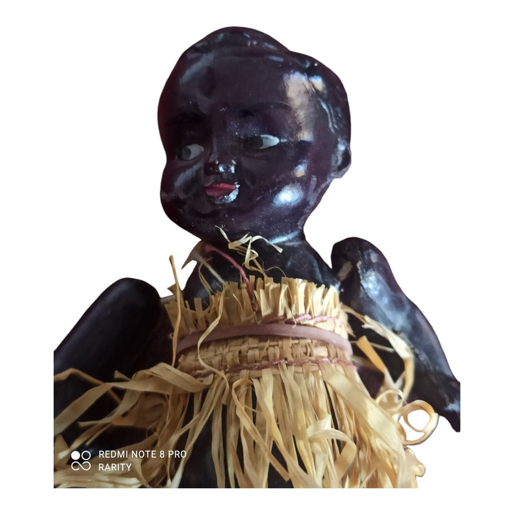 Poupée africaine vintage en tissu, jupe raphia, artisanat ancien déco