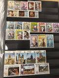 Lot de timbres République Togolaise thèmes Noël, monuments, personnages, oblitér