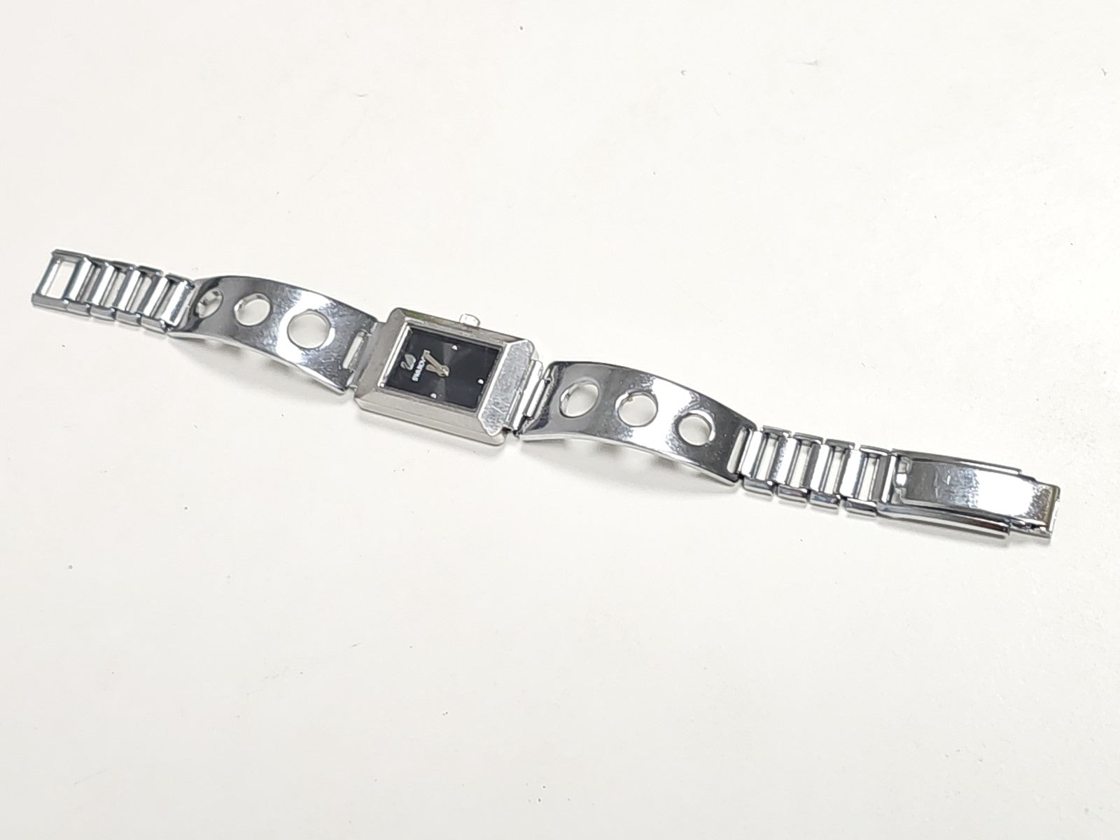 Montre Swarovski femme élégante, accessoire mode authentique, montre-bracelet oc