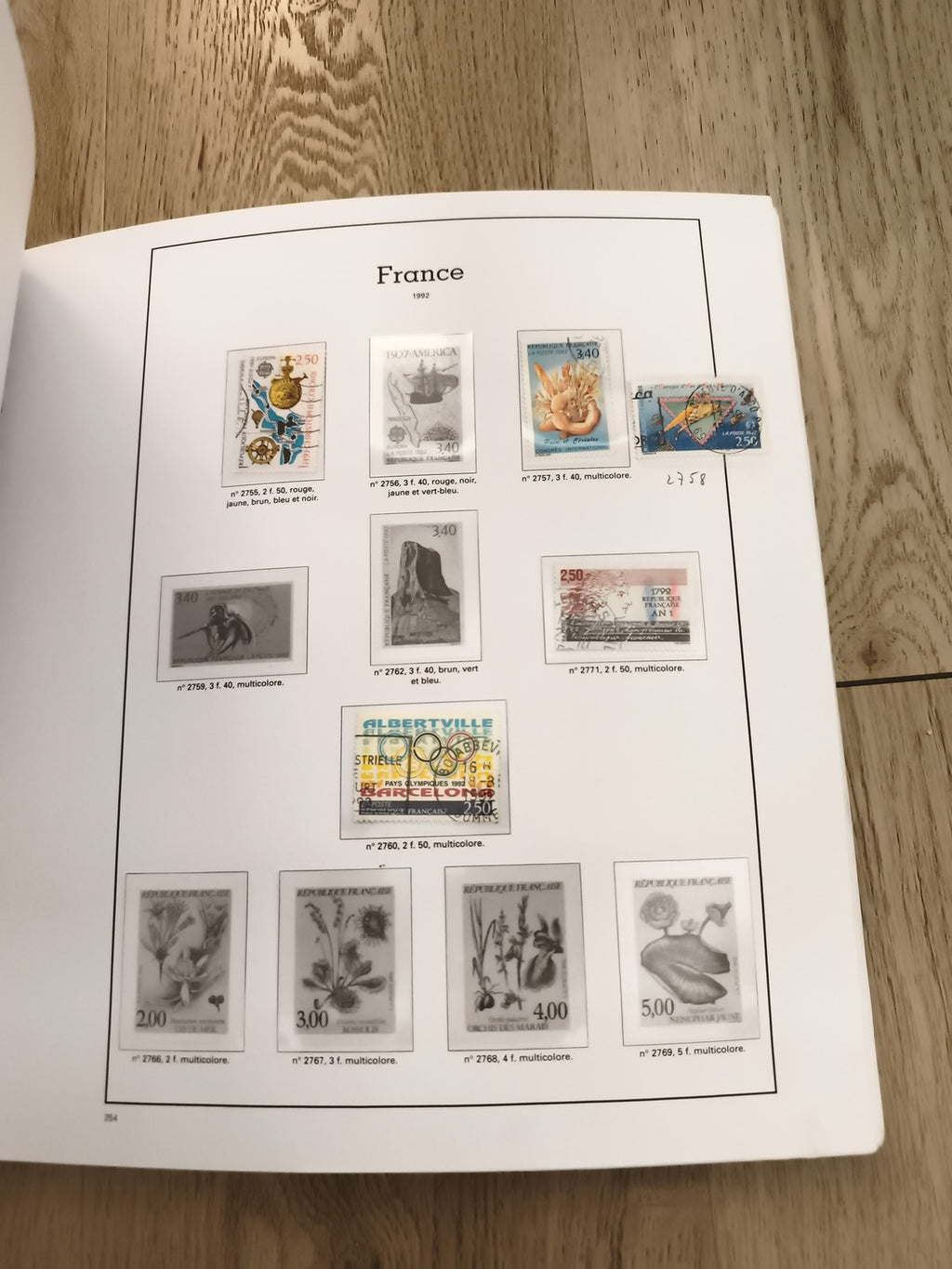 Lot de gros classeurs timbres France albums partiellement remplis philatélie