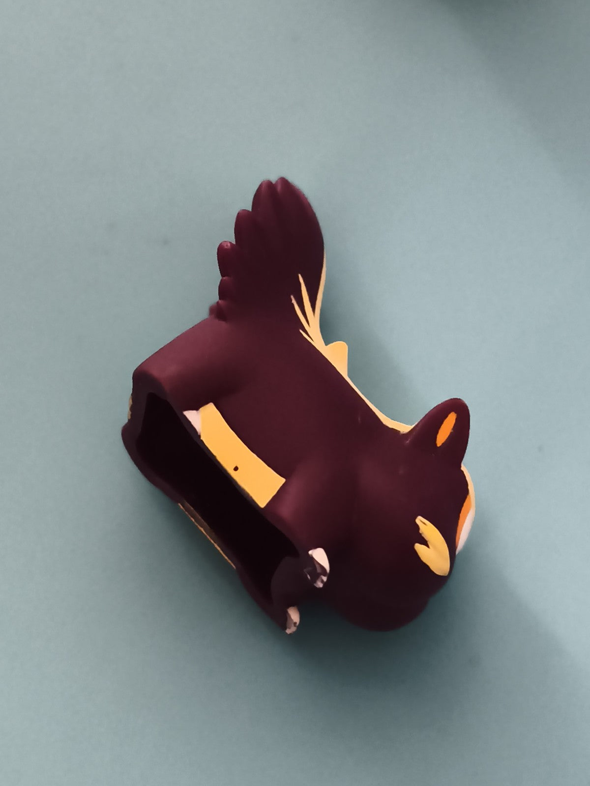 Marionnette doigt Pokémon Skuntank figurine jouet violet jaune finger puppet