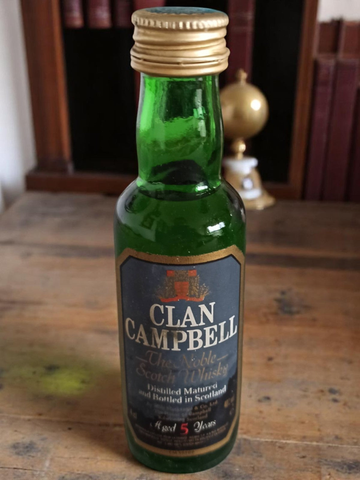 Mini-bouteille whisky Clan Campbell 5 ans vintage, mignonette ancienne écossaise