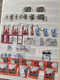 Lot de timbres oblitérés Pologne motifs variés rouges bleus support non inclus