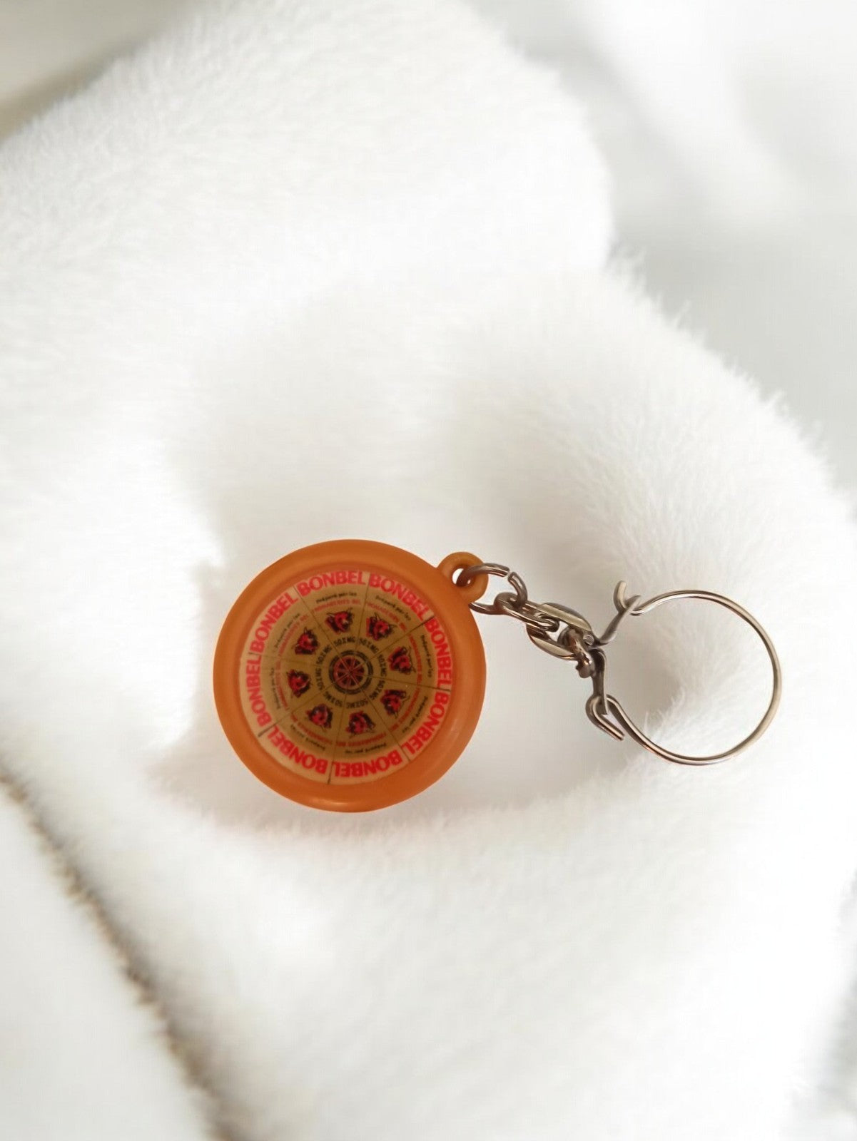 Porte-clés ancien Bonbel fromage publicitaire vintage rétro orange