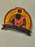 Vintage pin's Galerie Continent 100 Boutiques émaillé personnage rare