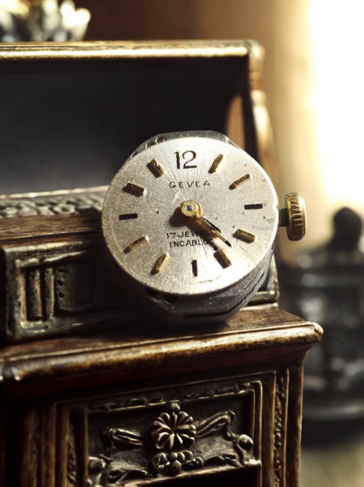 Mouvement montre mécanique Gevea vintage 17 rubis Incabloc pièce horlogerie