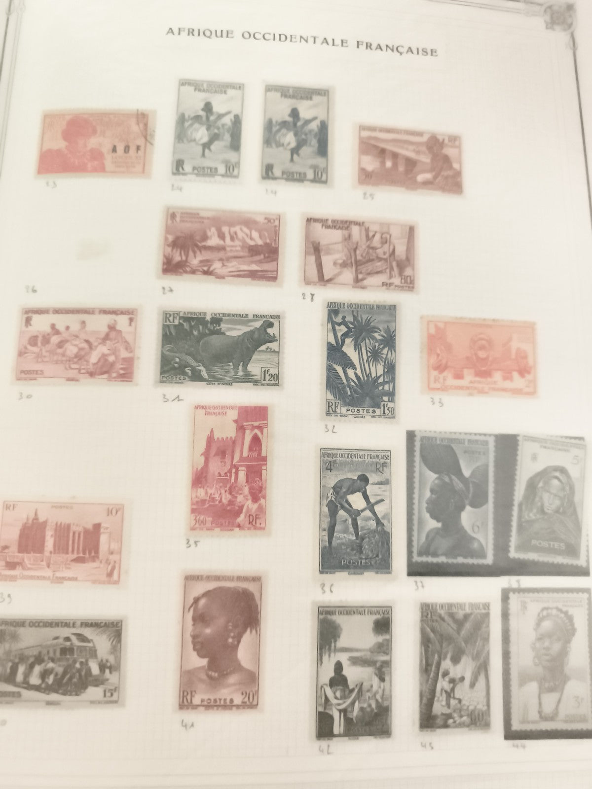 Timbres Afrique Occidentale Française lot thématique, illustrations ethniques et