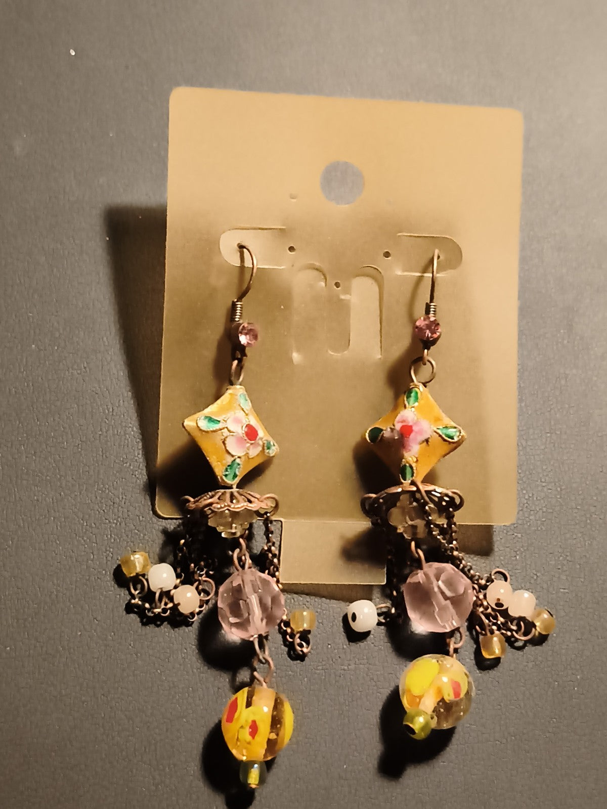 Boucles d’oreilles vintage pendantes perles fantaisie émaux fleurs deadstock