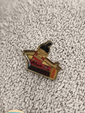 Pin's vintage Atout Soleil mascotte enfant couleurs vives années 90 (Ref 4)