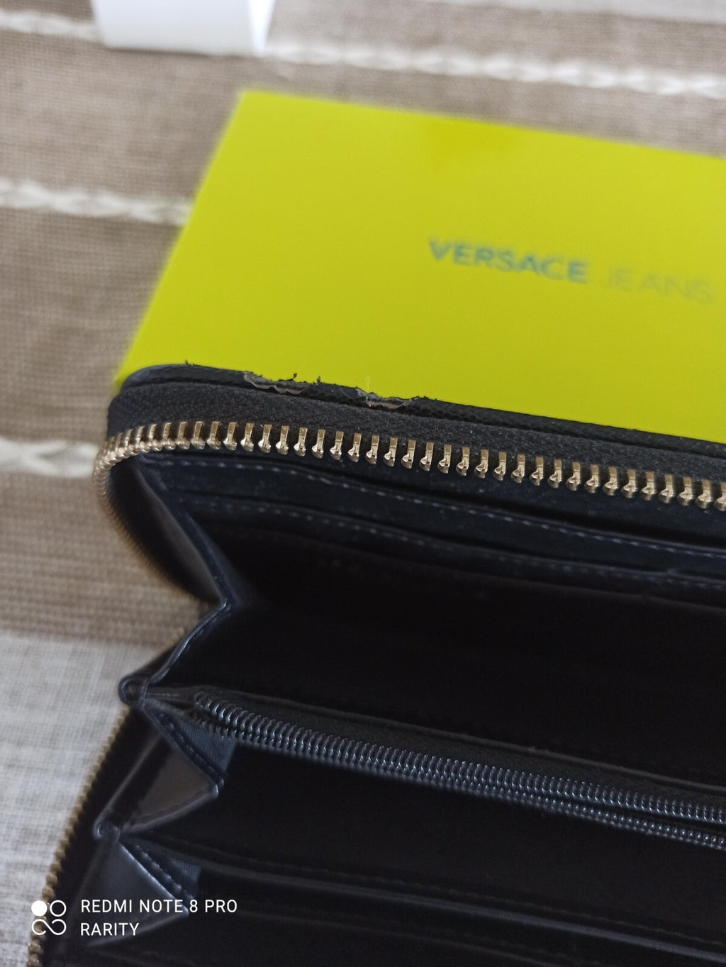 Portefeuille femme Versace Jeans noir zippé avec boîte et étiquette d?origine