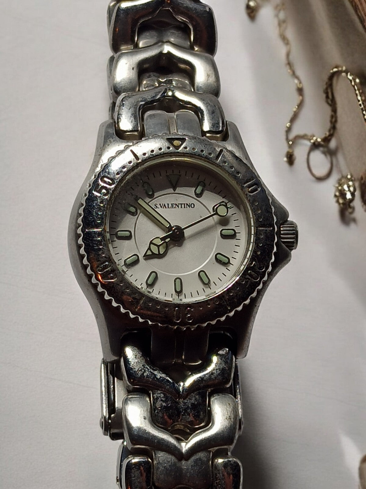 Montre femme S.Valentino SL101 bracelet métal argenté à pile à changer