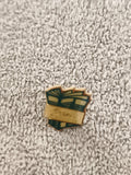 Pin's vintage émail livres empilés doré vert badge ancien école (Ref 4)