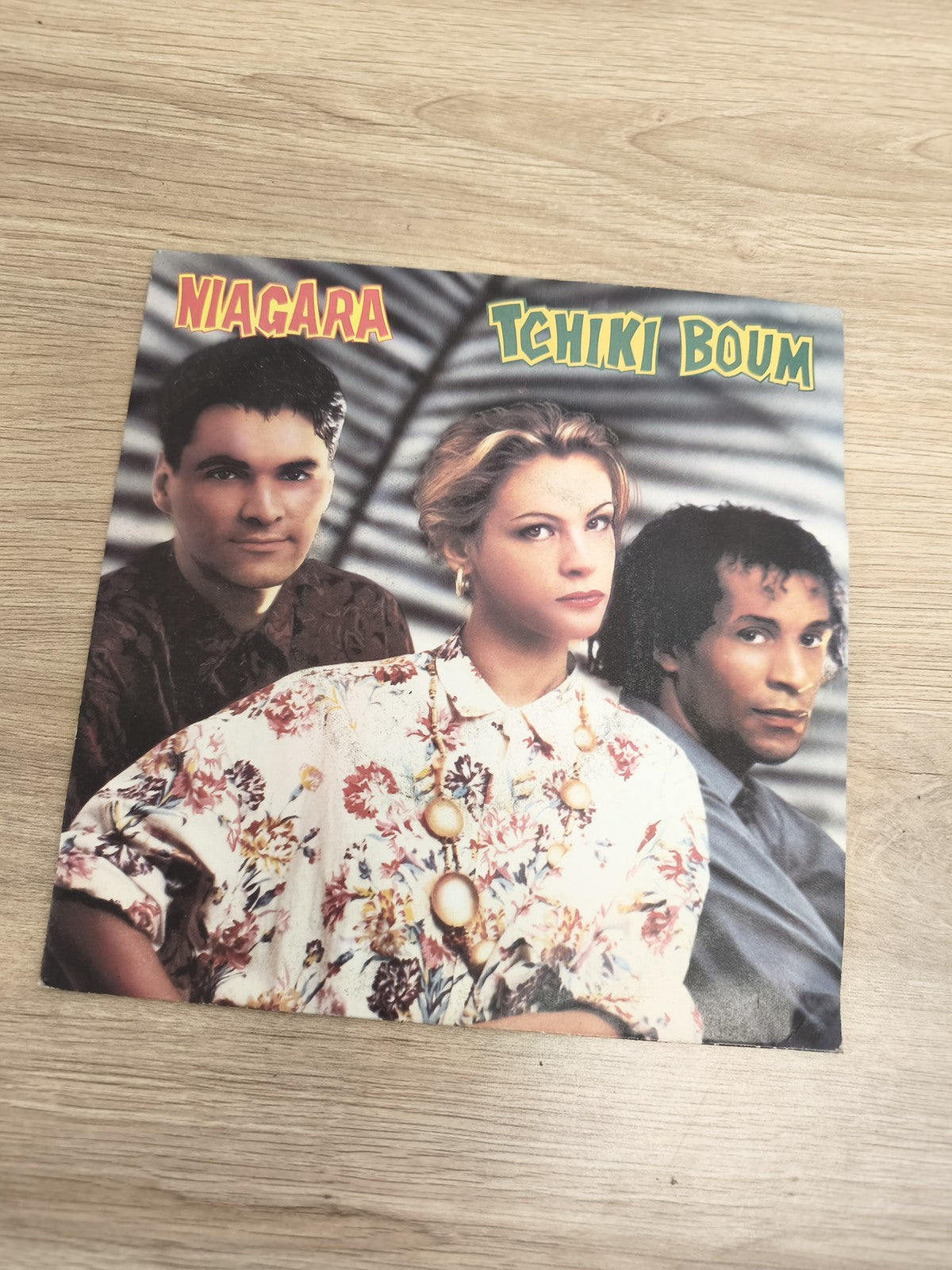 Vinyle 45 tours Niagara Tchiki Boum pochette couleur état d?occasion (Ref 2)