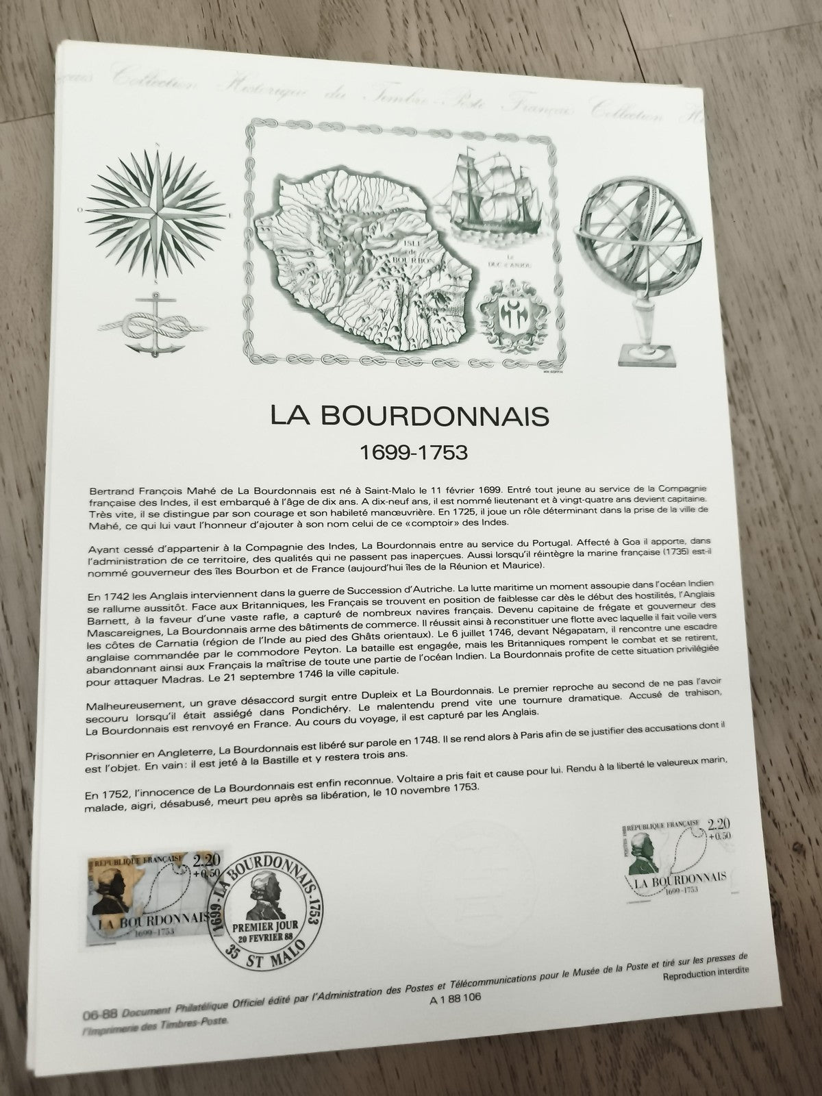 Feuillet philatélique La Bourdonnais 1699-1753 Saint-Malo timbre oblitéré France